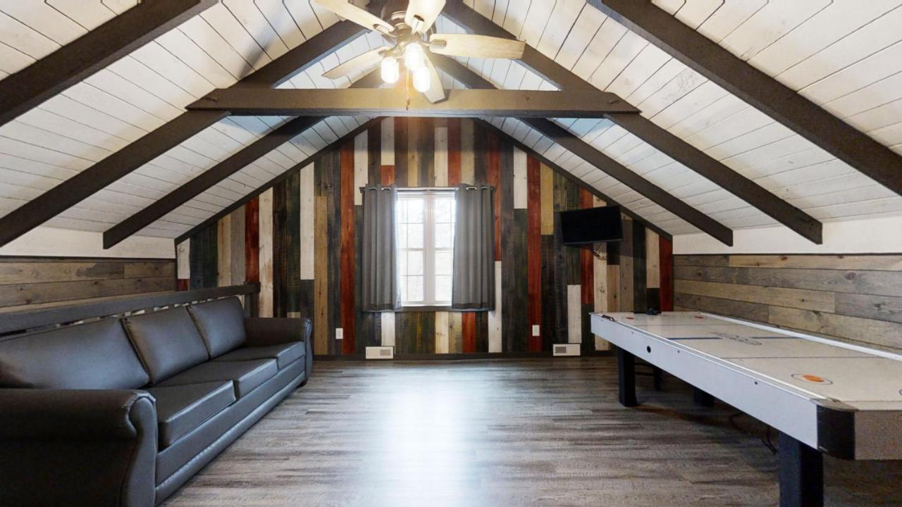 Bigfoots Hideaway Cabin Gatlinburg Exterior foto