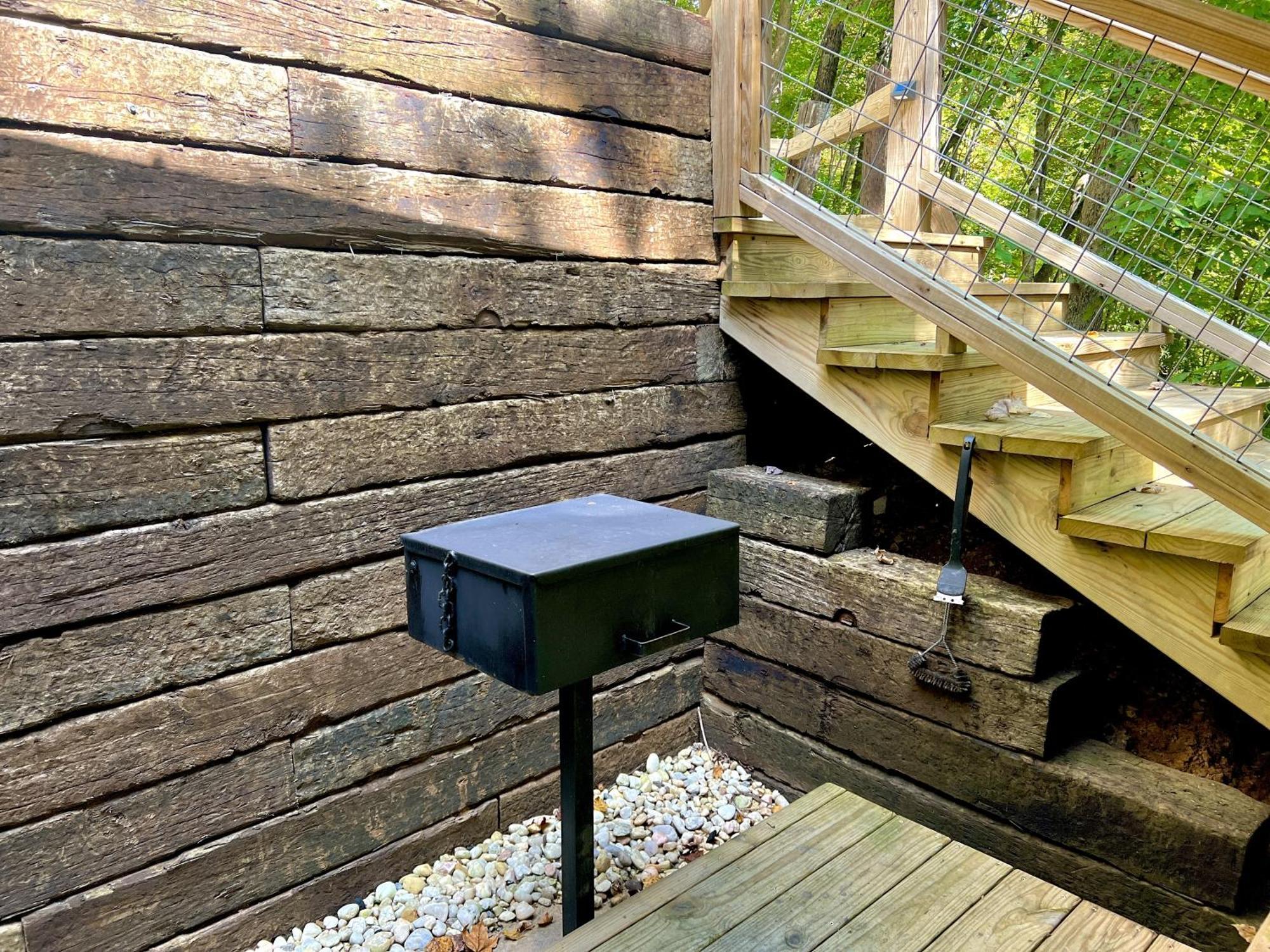 Bigfoots Hideaway Cabin Gatlinburg Exterior foto